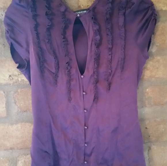 BEBE silk blouse. - Picture 2 of 3